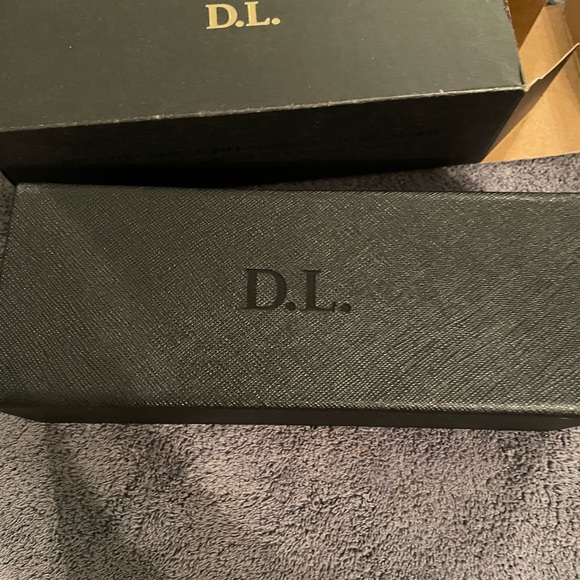 Demi Lovado x Diff Eyewear sunglasses - Picture 5 of 6